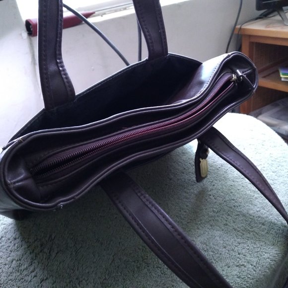 Liz Claborne soft brow leather purse bag - Picture 9 of 10